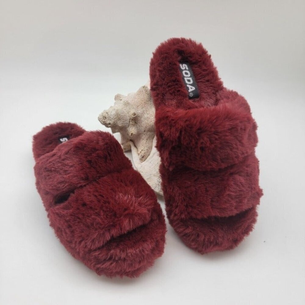 Women's Burgundy Faux Fur Slipper Fuzzy Warm Fluffy Slip On Slide Sandal Size 8 - Picture 2 of 6